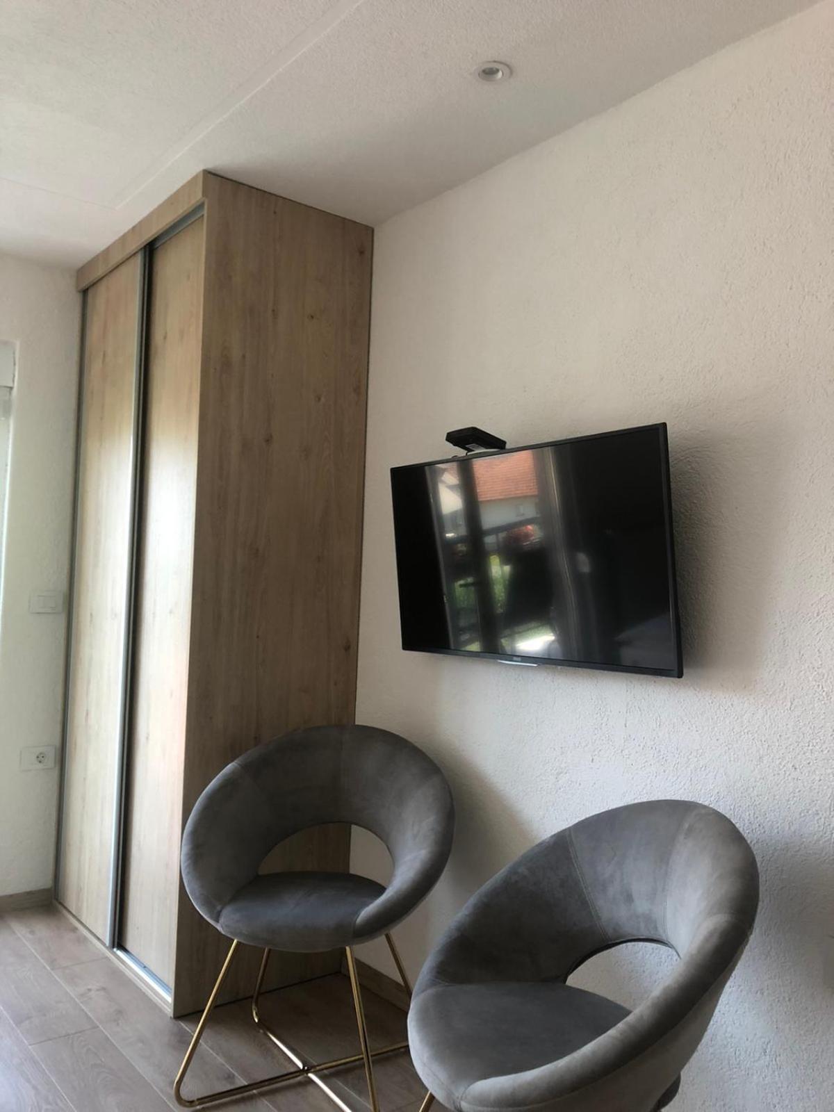 Rooms Lida & Friendly Home Plav Esterno foto